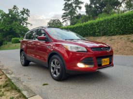 FORD ESCAPE 4×4 FULL EQUIPO – 2014