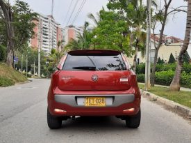 Fiat Punto versión full Essence 1.6cc – 2015