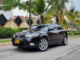 Kia Cerato Forte MT – 2013