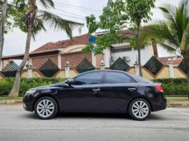 Kia Cerato Forte MT – 2013