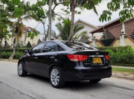 Kia Cerato Forte MT – 2013