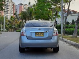 Nissan Sentra Versión SE 2.0, mecánico – 2013, en impecable estado!