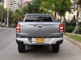 Mitsubishi L-200 Sportero Automática