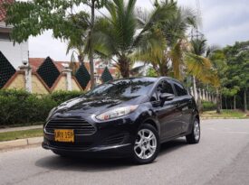 Ford Fiesta SE Hatchback Automático – 2015, con 74mil kms