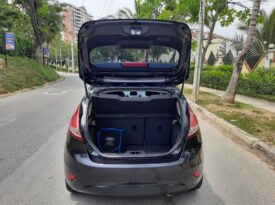 Ford Fiesta SE Hatchback Automático – 2015, con 74mil kms