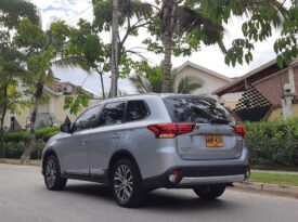 Mitsubishi Outlander nueva versión “Kaiteki” 4×2 Aut