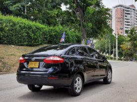 Ford Fiesta Sedán Mecánico – 2015