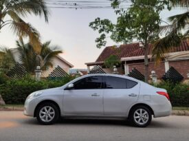 Nissan Versa Advance AT – 2014