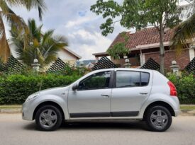 Renault Sandero Expression 2015