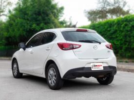 Mazda 2 Touring HB Mecánico – 2020