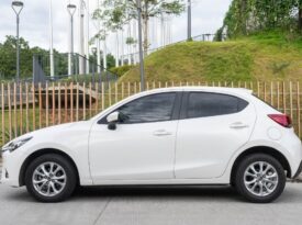 Mazda 2 Touring HB Mecánico – 2020