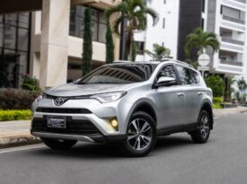 Toyota RAV4 versión Street 4×2 – 2016