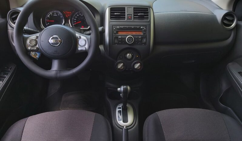 Nissan Versa Advance AT – 2015 lleno