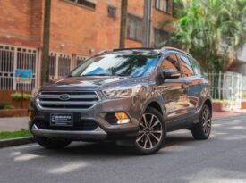 Ford Escape Titanium 4×4 – 2017