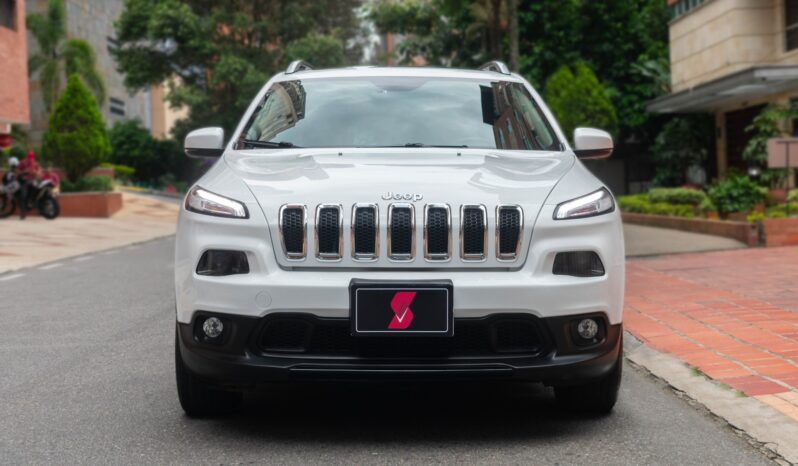 Jeep Cherokee Longitude 4×4 Automática – 2015 lleno