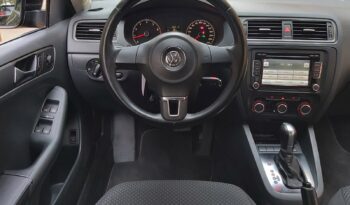 Volkswagen Jetta 2.5cc  Trendline Automático – 2011 lleno
