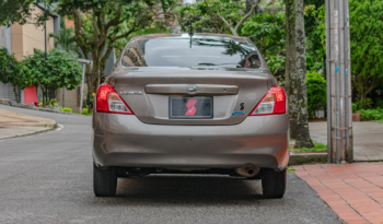 Nissan Versa Sense Automático – 2012 lleno