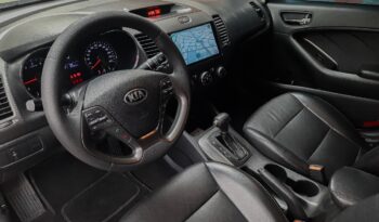 Kia Cerato Pro Automático – 2015 lleno